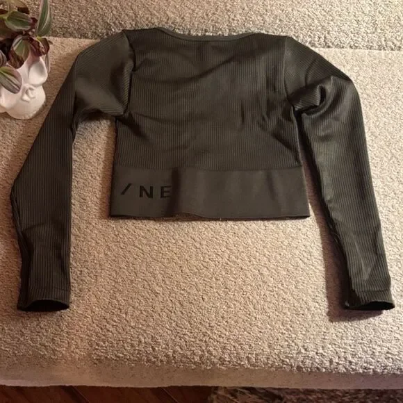 Women's Black Long Sleeve Top - Picture 7 of 11